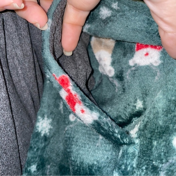 BearPaw 2-Piece Fa La La Pajama Set with Green Fleece Pants Size 3X - Picture 7 of 9